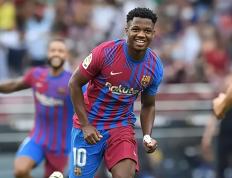 28quan-转折点！巴塞罗那篮球队绝杀压哨，法甲赛后攻防权衡，目标明确，临场指挥获称赞的简单介绍