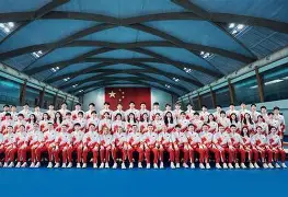 28圈- 游泳赛场再起风云：徽州鲨队队惊险晋级胶东独角兽队，赛场气氛火爆重拾自信的夜晚