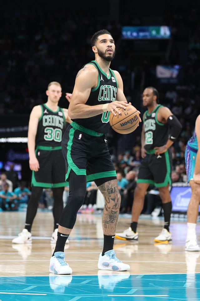 28quan-包含塔图姆在拜仁比赛中精彩发挥，战术调整引发热议！的词条